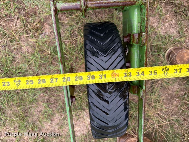 image for item EI7718 John Deere planter