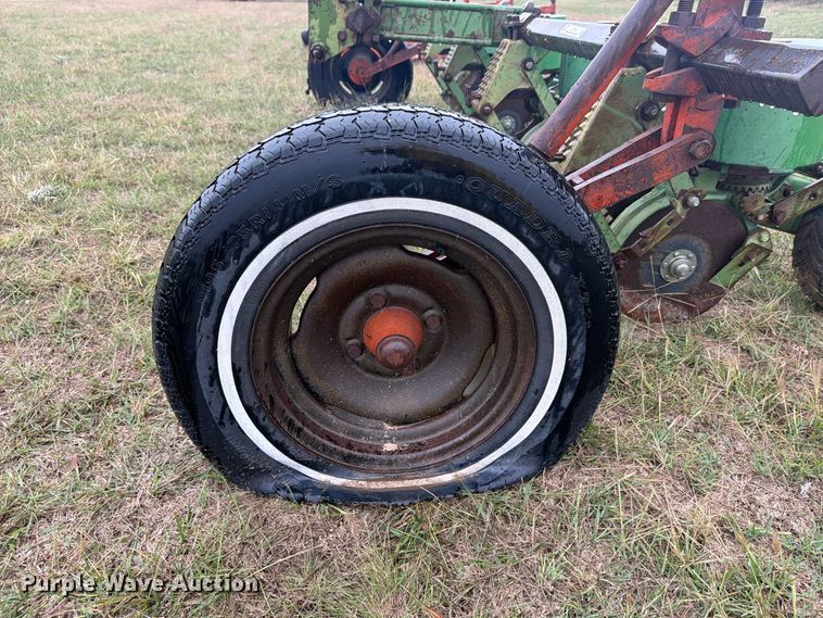 image for item EI7718 John Deere planter