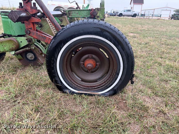 image for item EI7718 John Deere planter