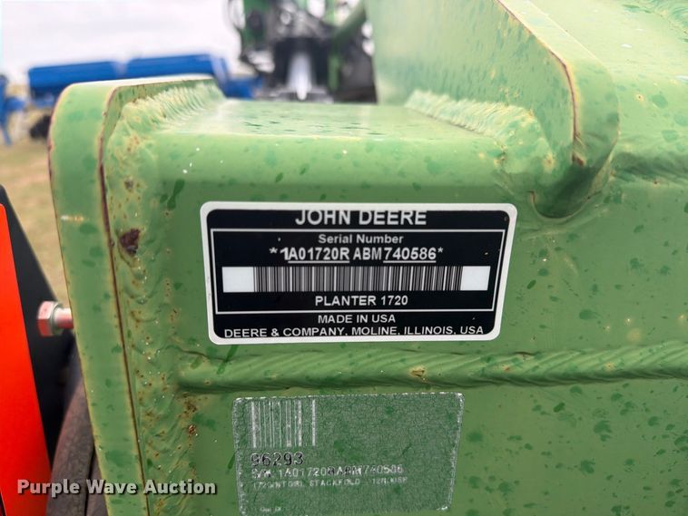 image for item EI7721 2011 John Deere 1720 planter