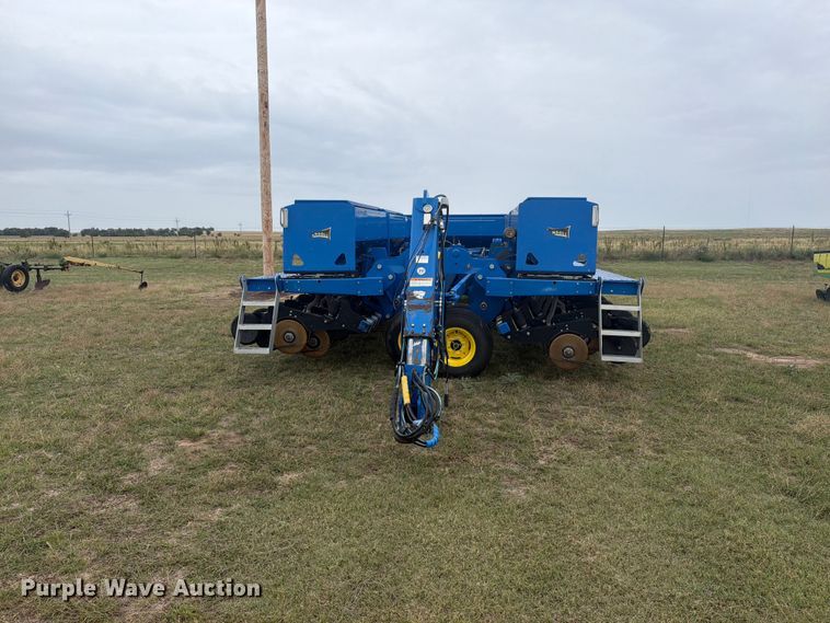 image for item EI7722 Landoll 5530-40x10 no-till grain drill