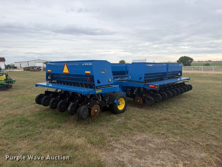 image for item EI7722 Landoll 5530-40x10 no-till grain drill
