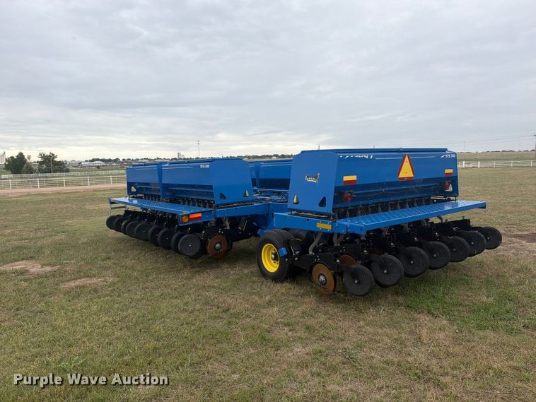 image for item EI7722 Landoll 5530-40x10 no-till grain drill