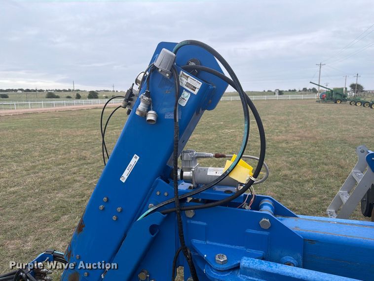 image for item EI7722 Landoll 5530-40x10 no-till grain drill