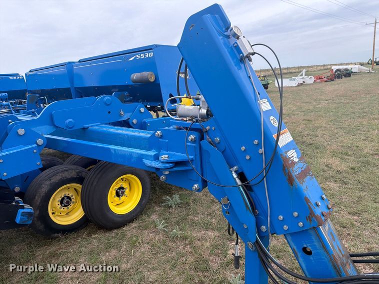 image for item EI7722 Landoll 5530-40x10 no-till grain drill
