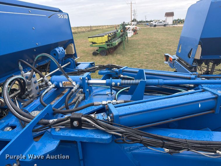 image for item EI7722 Landoll 5530-40x10 no-till grain drill