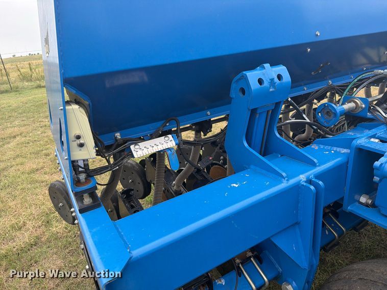 image for item EI7722 Landoll 5530-40x10 no-till grain drill