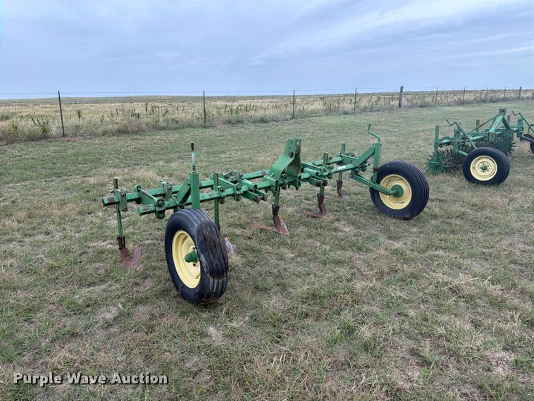 image for item EI7725 Field culitvator