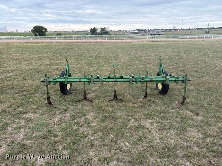 image for item EI7725 Field culitvator