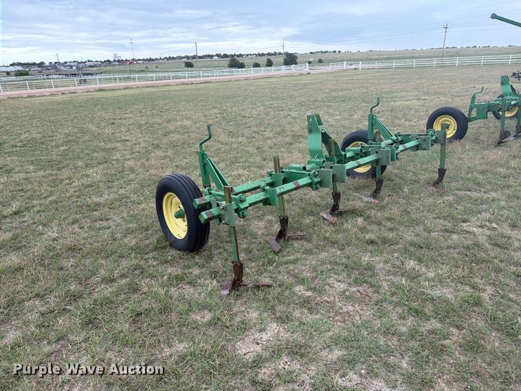 image for item EI7725 Field culitvator