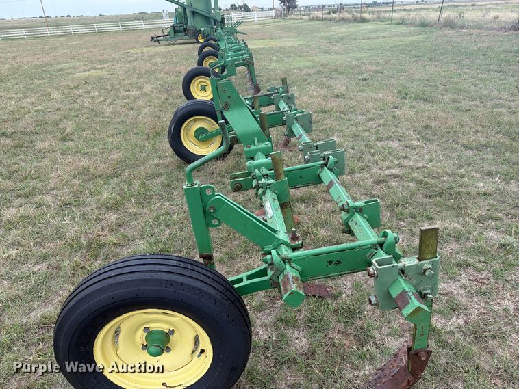 image for item EI7725 Field culitvator