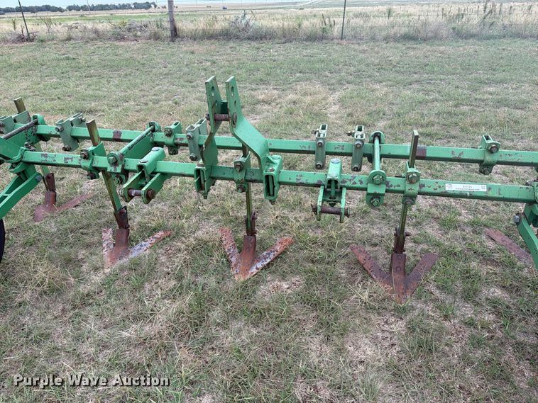 image for item EI7725 Field culitvator