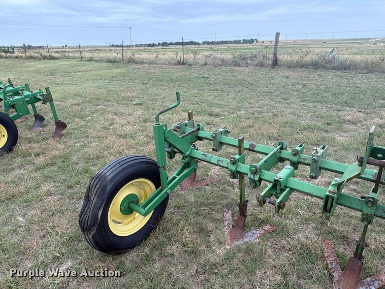 image for item EI7725 Field culitvator