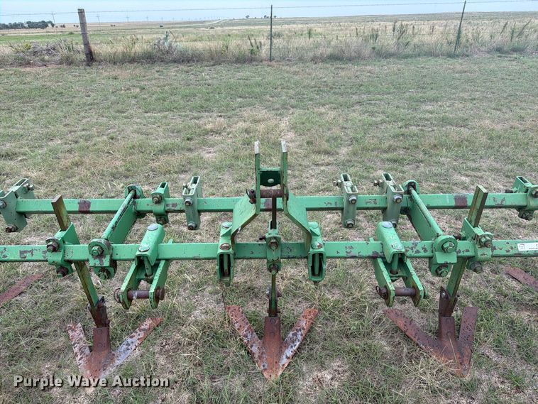 image for item EI7725 Field culitvator