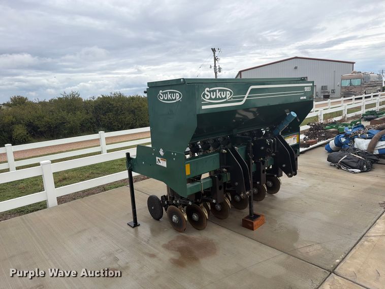 image for item EI7731 Sukup 2055 grain drill