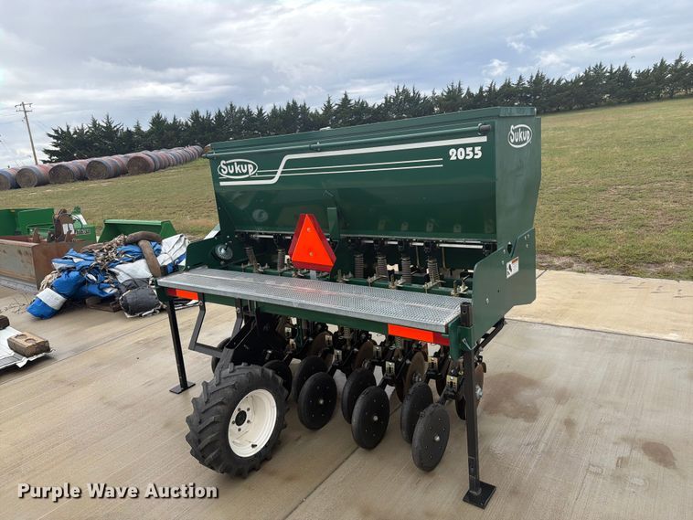 image for item EI7731 Sukup 2055 grain drill