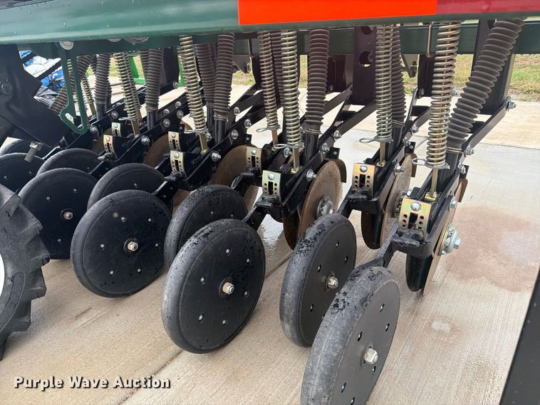 image for item EI7731 Sukup 2055 grain drill