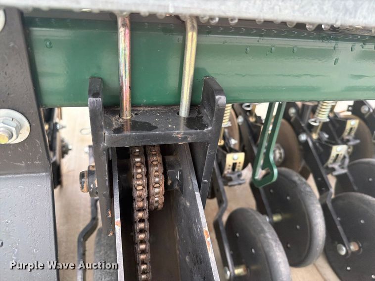 image for item EI7731 Sukup 2055 grain drill