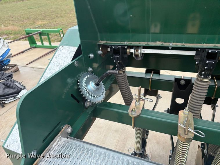 image for item EI7731 Sukup 2055 grain drill