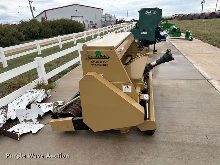 image for item EI7732 Land Pride OS1572 seeder
