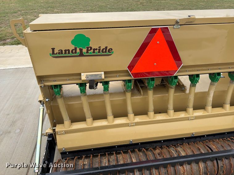 image for item EI7732 Land Pride OS1572 seeder