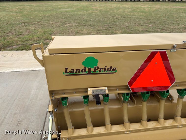 image for item EI7732 Land Pride OS1572 seeder
