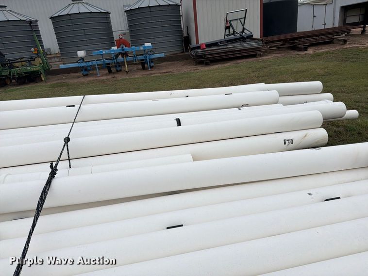 image for item EI7736 Approximately 51 pieces of irrigation pipe