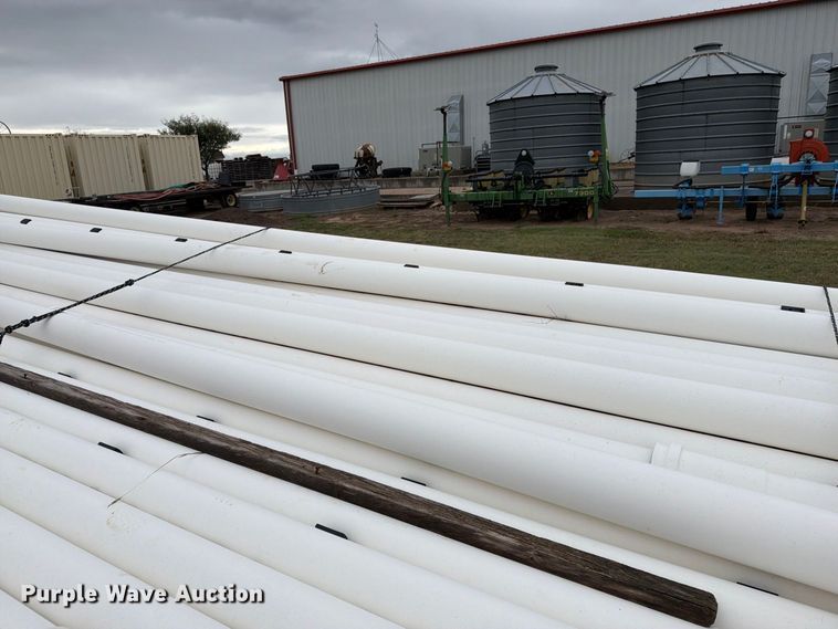 image for item EI7736 Approximately 51 pieces of irrigation pipe