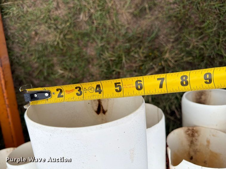 image for item EI7736 Approximately 51 pieces of irrigation pipe