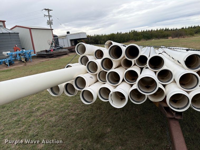 image for item EI7736 Approximately 51 pieces of irrigation pipe