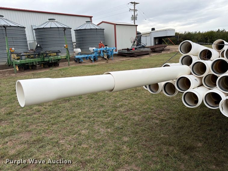 image for item EI7736 Approximately 51 pieces of irrigation pipe