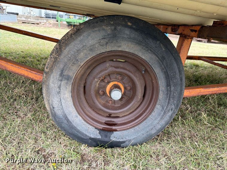 image for item EI7736 Approximately 51 pieces of irrigation pipe