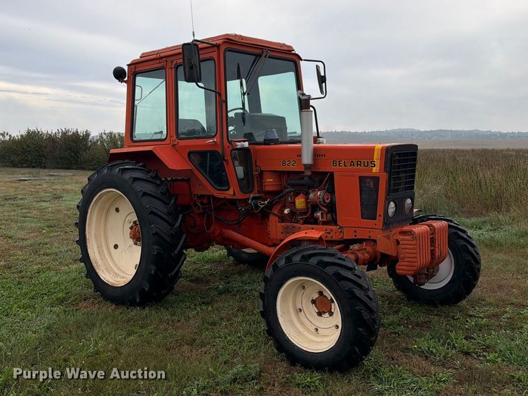 image for item EI7752 1989 Belarus 822 MFWD tractor