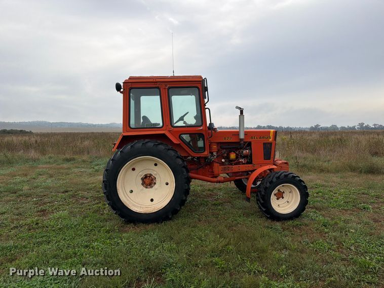 image for item EI7752 1989 Belarus 822 MFWD tractor