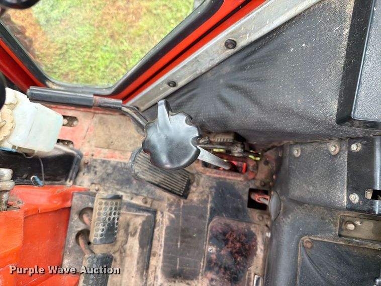 image for item EI7752 1989 Belarus 822 MFWD tractor
