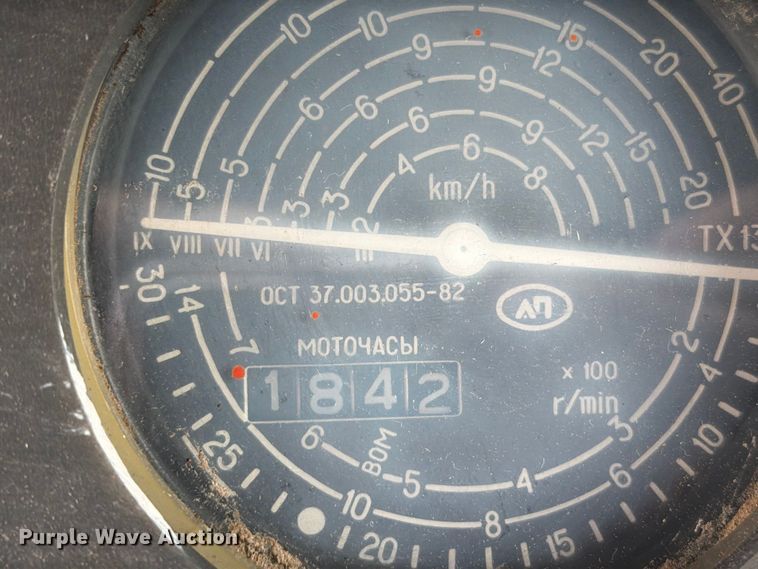 image for item EI7752 1989 Belarus 822 MFWD tractor