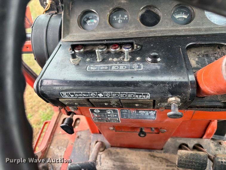 image for item EI7752 1989 Belarus 822 MFWD tractor