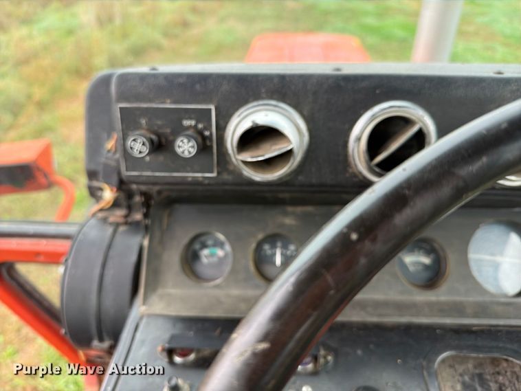 image for item EI7752 1989 Belarus 822 MFWD tractor