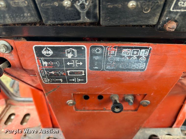 image for item EI7752 1989 Belarus 822 MFWD tractor