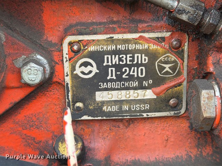 image for item EI7752 1989 Belarus 822 MFWD tractor