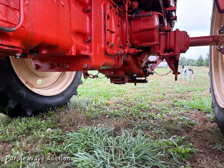 image for item EI7752 1989 Belarus 822 MFWD tractor