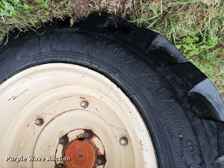 image for item EI7752 1989 Belarus 822 MFWD tractor