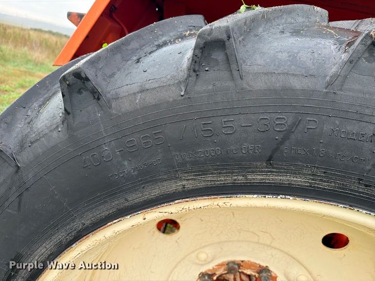 image for item EI7752 1989 Belarus 822 MFWD tractor
