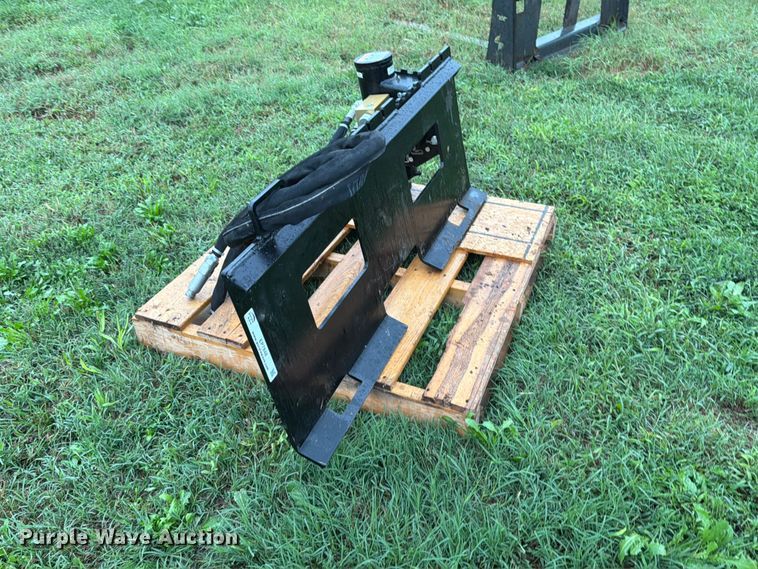 image for item EP7848 Danuser T3 skid steer post driver