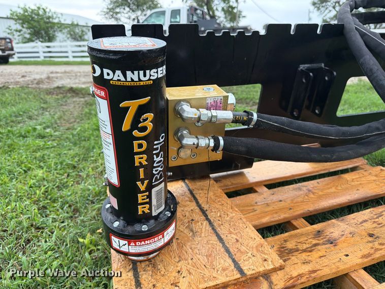 image for item EP7848 Danuser T3 skid steer post driver