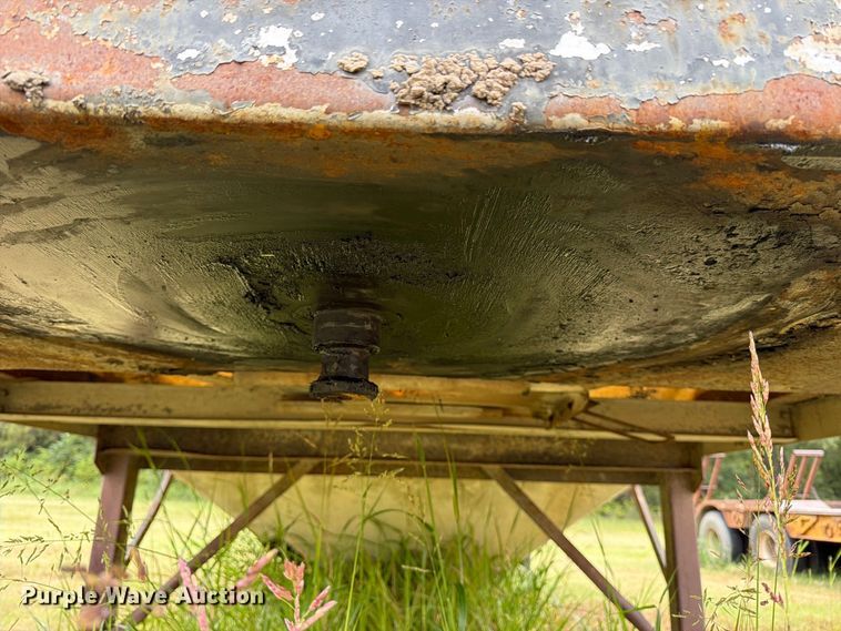 image for item EP7862 1974 American grain trailer