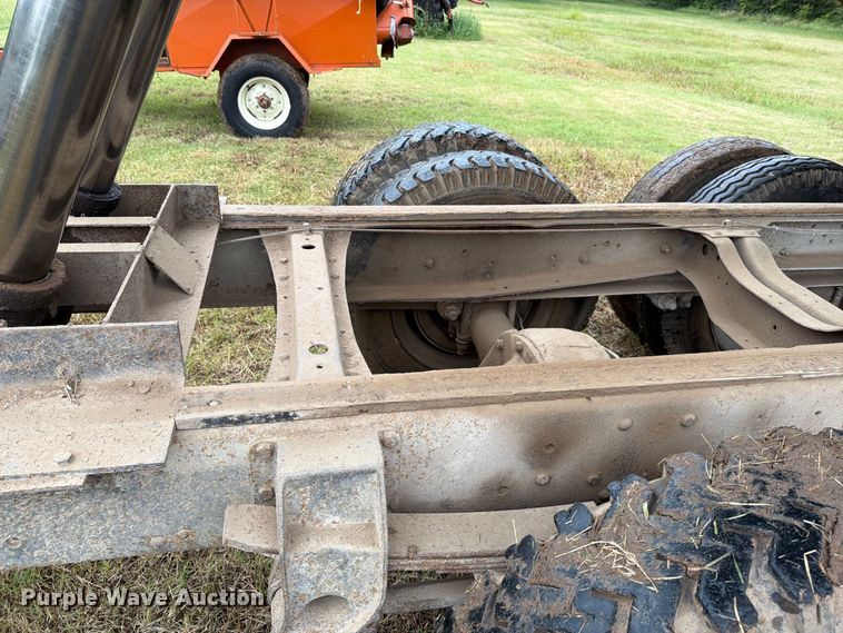 image for item EP7864 1975 Chevrolet C65 grain truck
