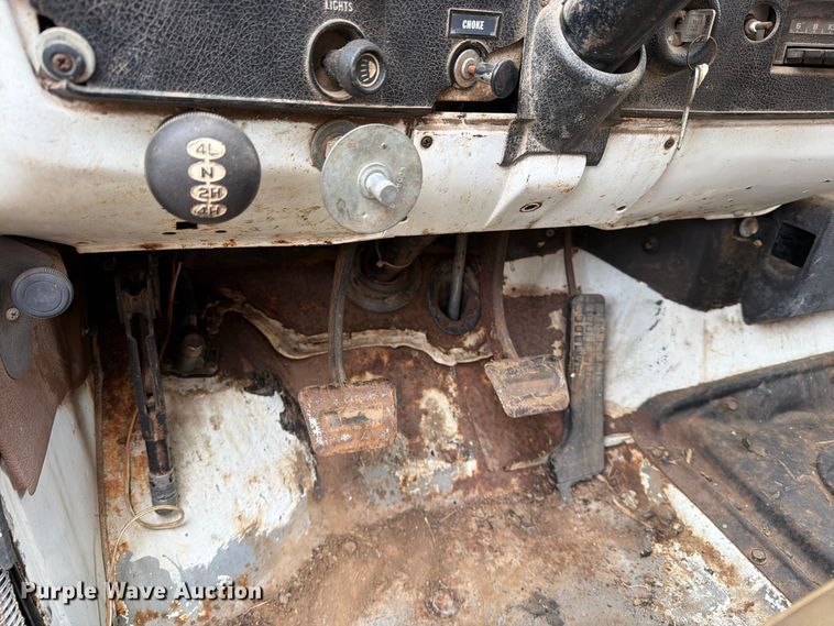 image for item EP7864 1975 Chevrolet C65 grain truck