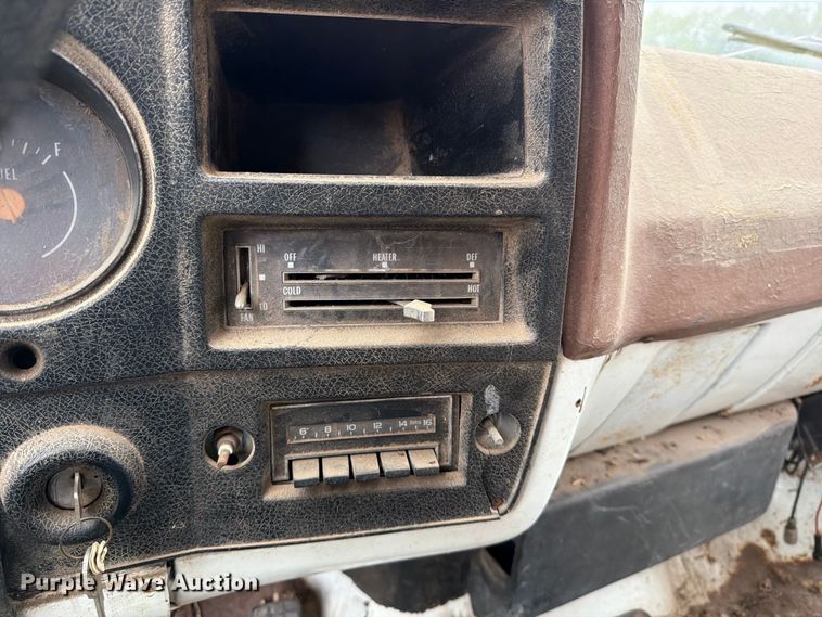 image for item EP7864 1975 Chevrolet C65 grain truck