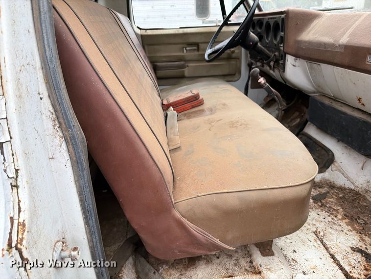 image for item EP7864 1975 Chevrolet C65 grain truck